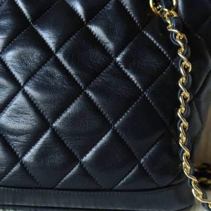 Vintage Chanel Black Lambskin Diamond Quilted CC charm Basket style Shoulder Bag