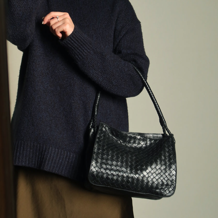 Bottega Veneta Vintage Black Intrecciato Ring Braided Strap Shoulder Bag