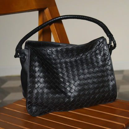 Bottega Veneta Vintage Black Intrecciato Ring Braided Strap Shoulder Bag