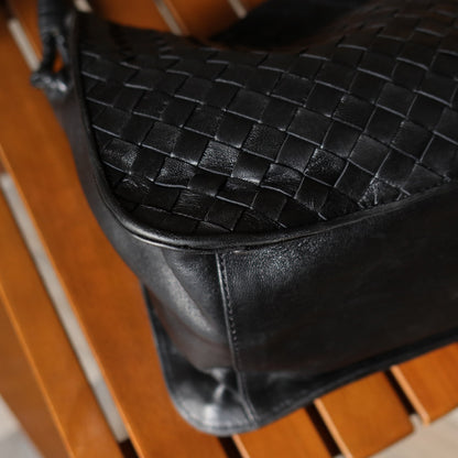 Bottega Veneta Vintage Black Intrecciato Ring Braided Strap Shoulder Bag