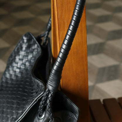 Bottega Veneta Vintage Black Intrecciato Ring Braided Strap Shoulder Bag