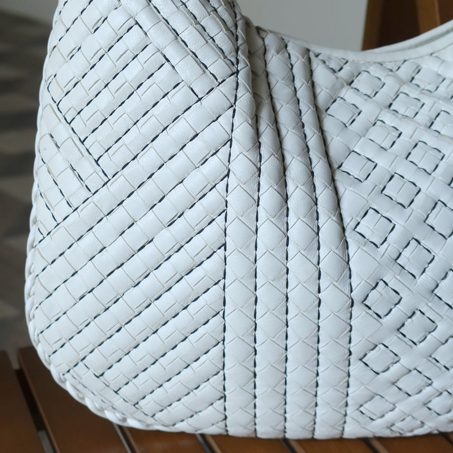 Bottega Veneta Vintage White Navy stitching Intrecciato Veneta Hobo Shoulder Bag
