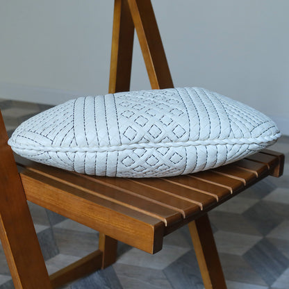 Bottega Veneta Vintage White Navy stitching Intrecciato Veneta Hobo Shoulder Bag