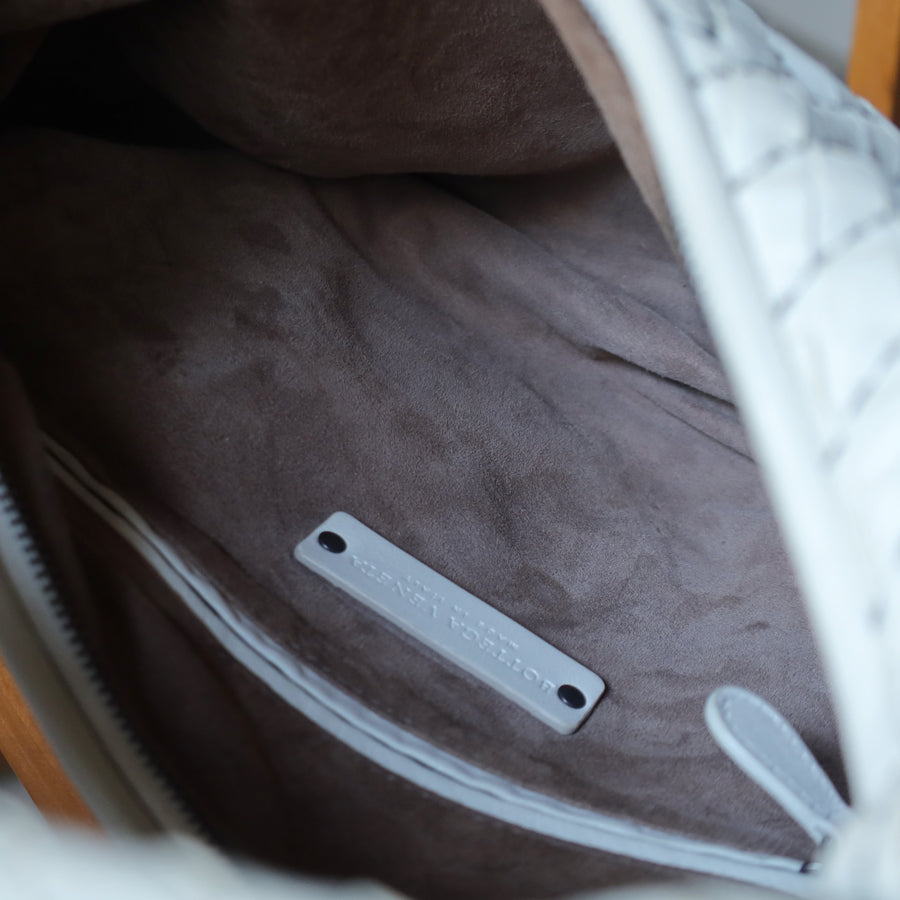 Bottega Veneta Vintage White Navy stitching Intrecciato Veneta Hobo Shoulder Bag