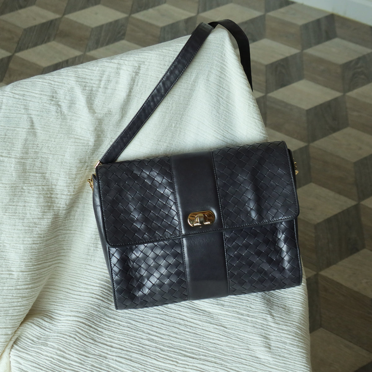 Bottega Veneta Vintage Dusty Navy Intrecciato Leather Turn Lock 2way Flap Bag