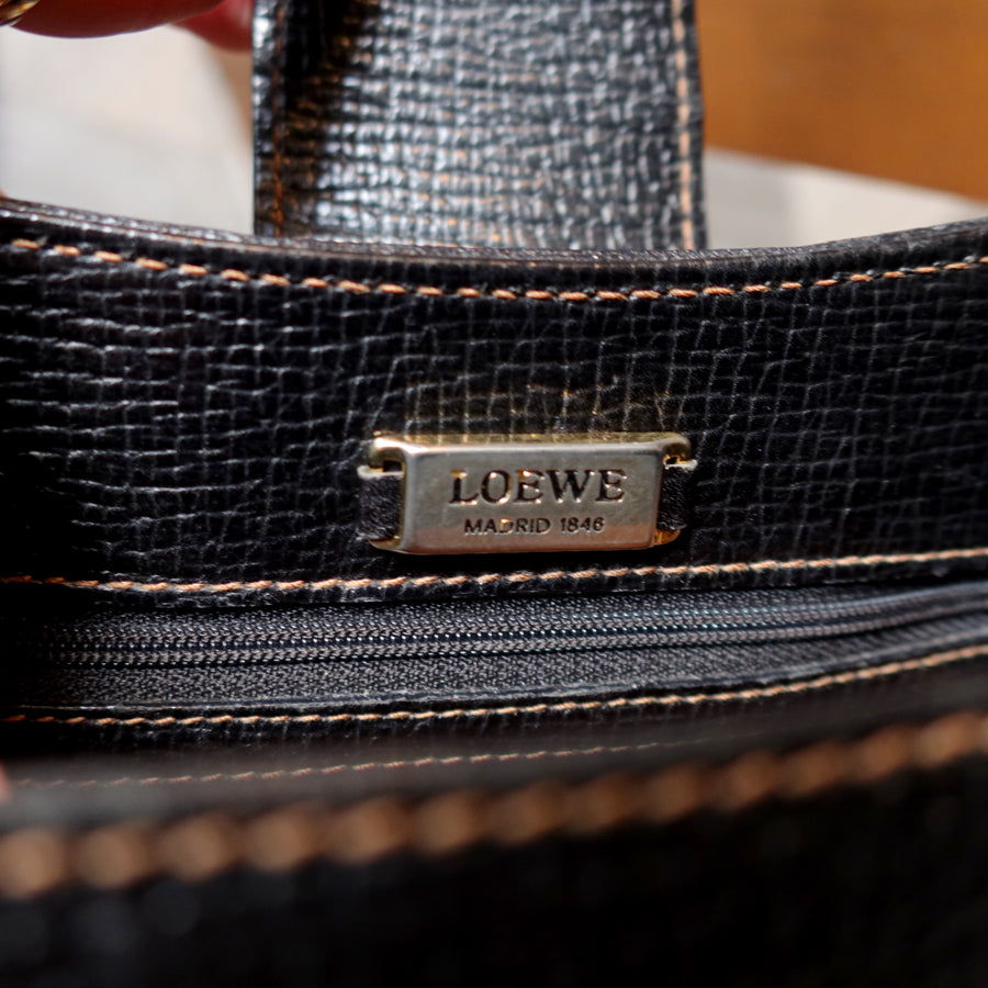 Loewe Vintage Black Grained Leather Twisted Knot Trapezoid Shoulder Flap Bag