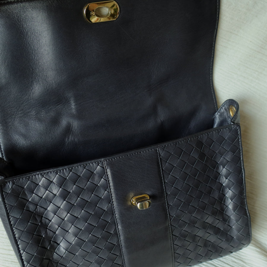 Bottega Veneta Vintage Dusty Navy Intrecciato Leather Turn Lock 2way Flap Bag