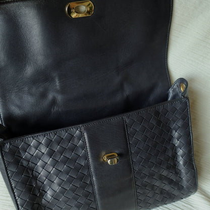 Bottega Veneta Vintage Dusty Navy Intrecciato Leather Turn Lock 2way Flap Bag