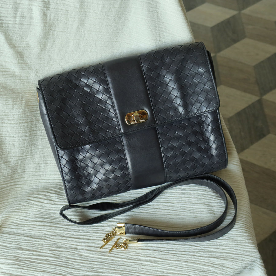 Bottega Veneta Vintage Dusty Navy Intrecciato Leather Turn Lock 2way Flap Bag
