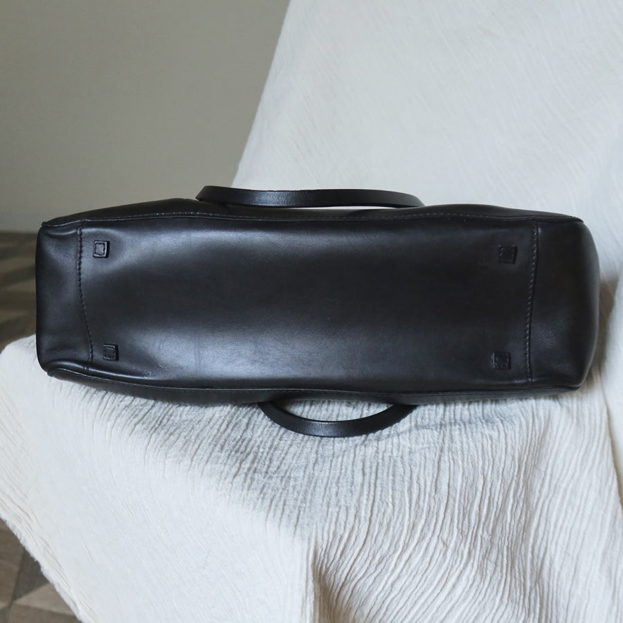 Gucci Vintage Black Leather Daily Tote Shoulder Bag with Gucci Charm M