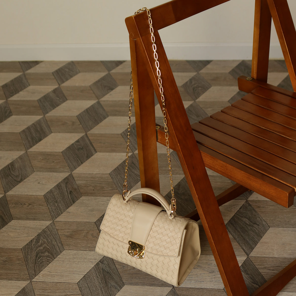 Rare Bottega Veneta Vintage Ivory Intrecciato Weave Leather Classic Bag