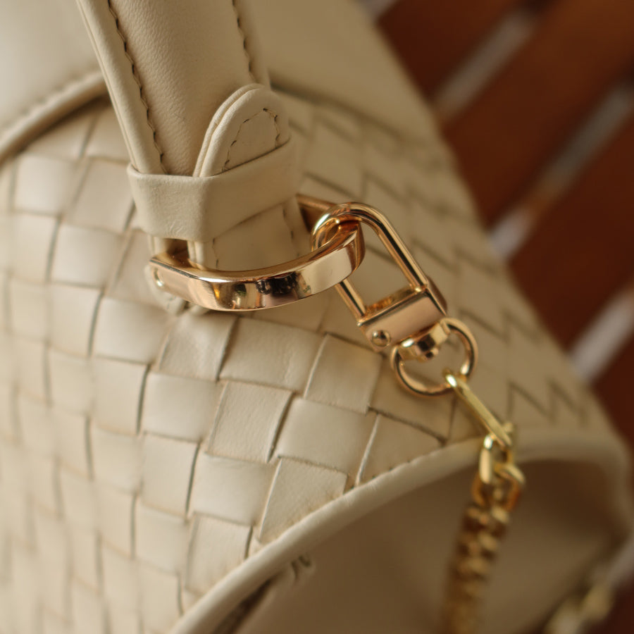 Rare Bottega Veneta Vintage Ivory Intrecciato Weave Leather Classic Bag