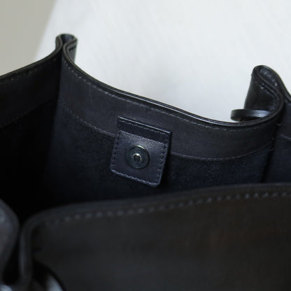 Gucci Vintage Black Leather Daily Tote Shoulder Bag with Gucci Charm M