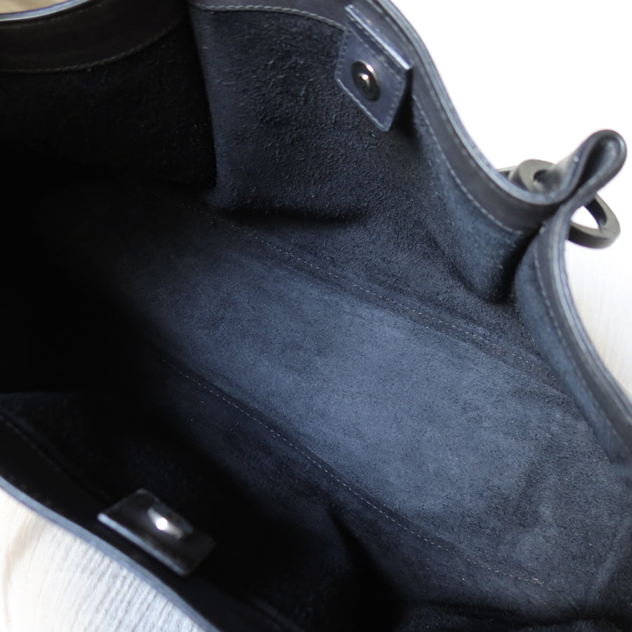 Gucci Vintage Black Leather Daily Tote Shoulder Bag with Gucci Charm M