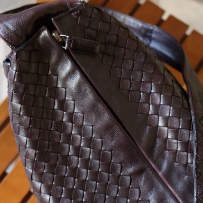 Bottega Veneta Vintage Dark Brown Intrecciato Weave Long Strap Hobo Shoulder Bag