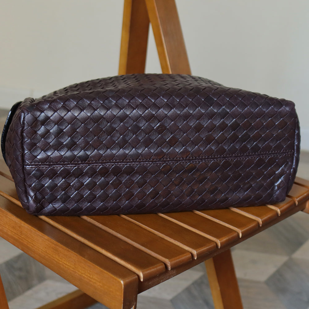 Bottega Veneta Vintage Dark Brown Intrecciato Weave Long Strap Hobo Shoulder Bag