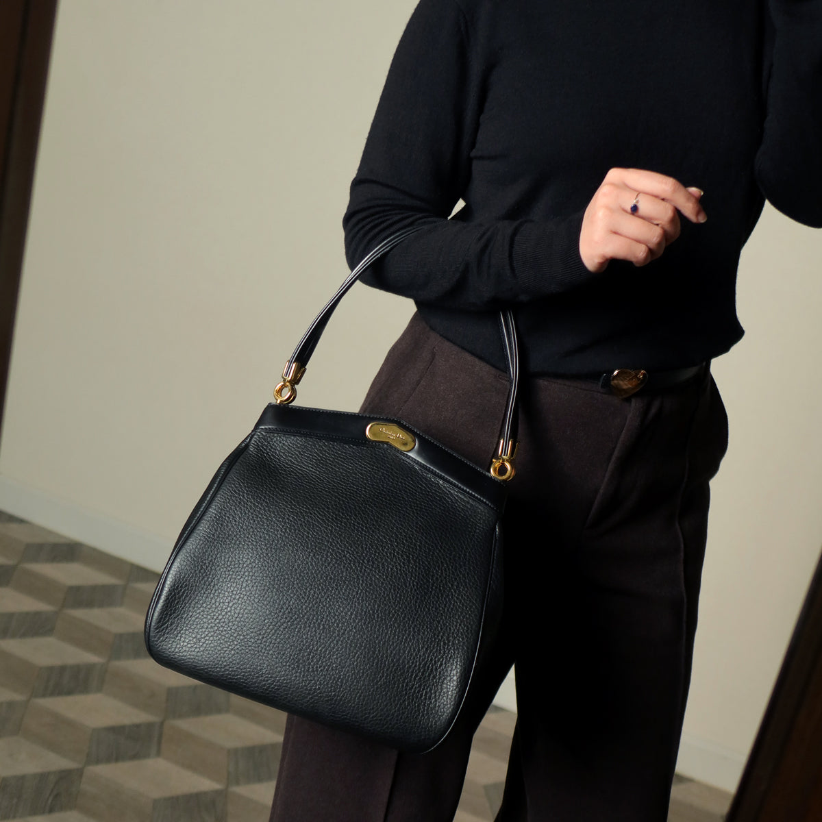 Rare Christian Dior Vintage Black Grained Leather Gold Turn lock 2way Shoulder Bag