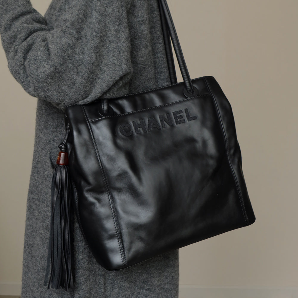 Chanel Vintage Black Leather CC Tassel Shoulder Tote Bag