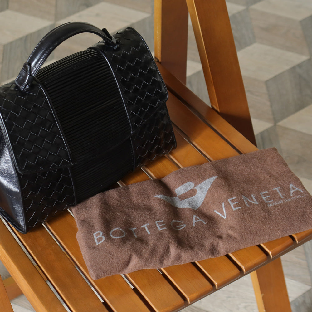 Bottega Veneta Vintage Black Glossy Leather Intrecciato Weave Top Handle Bag