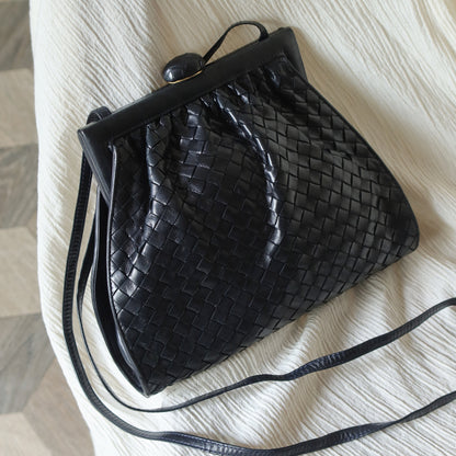 Bottega Veneta Vintage Black Intrecciato Weave Kiss Lock 2way Crossbody Bag