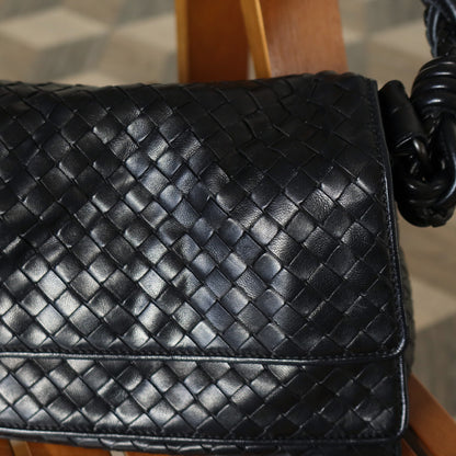 Bottega Veneta Vintage Black Intrecciato Twisted Strap Double Flap Shoulder Bag S