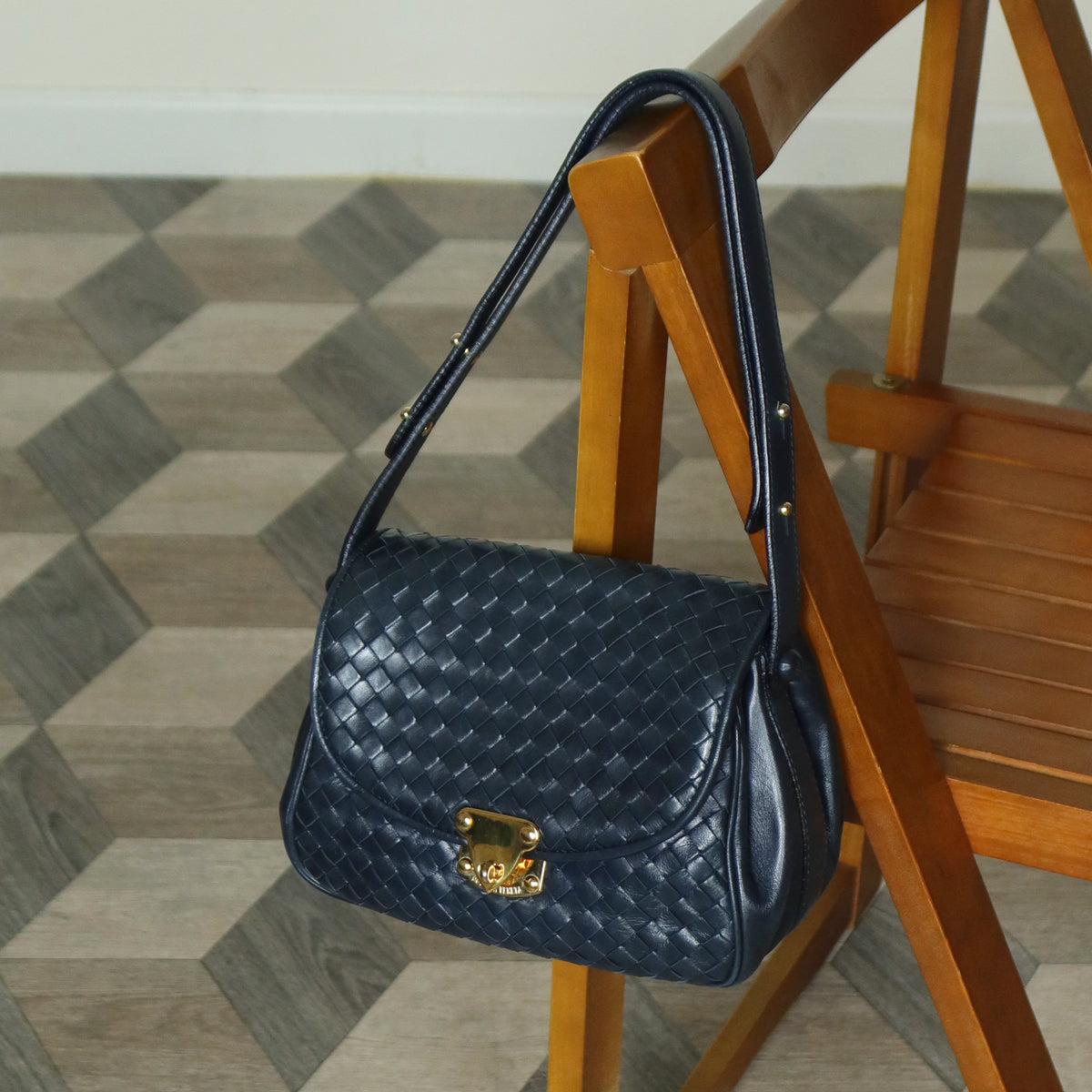 Bottega Veneta Vintage Dark Navy Intrecciato Gold turn lock 2way Shoulder Flap Bag