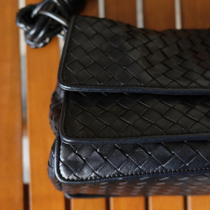 Bottega Veneta Vintage Black Intrecciato Twisted Strap Double Flap Shoulder Bag S