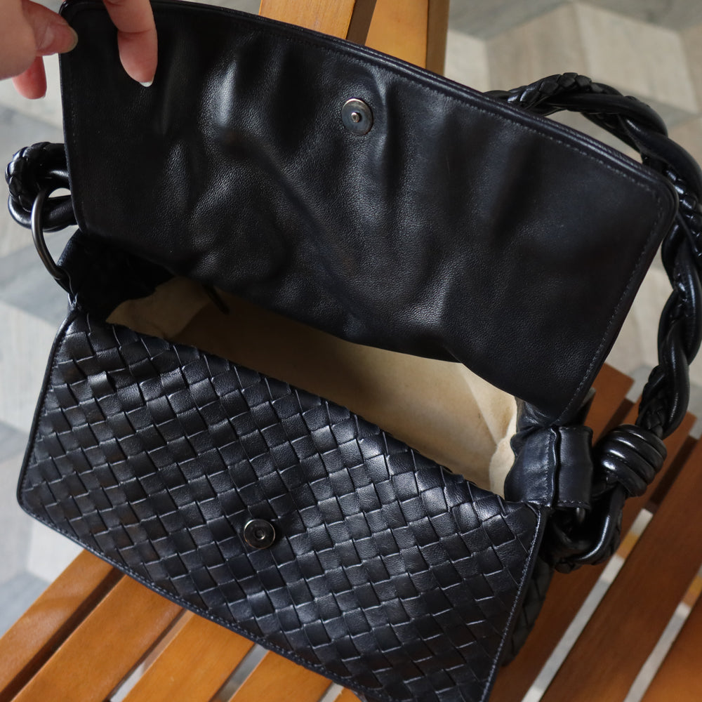 Bottega Veneta Vintage Black Intrecciato Twisted Strap Double Flap Shoulder Bag S