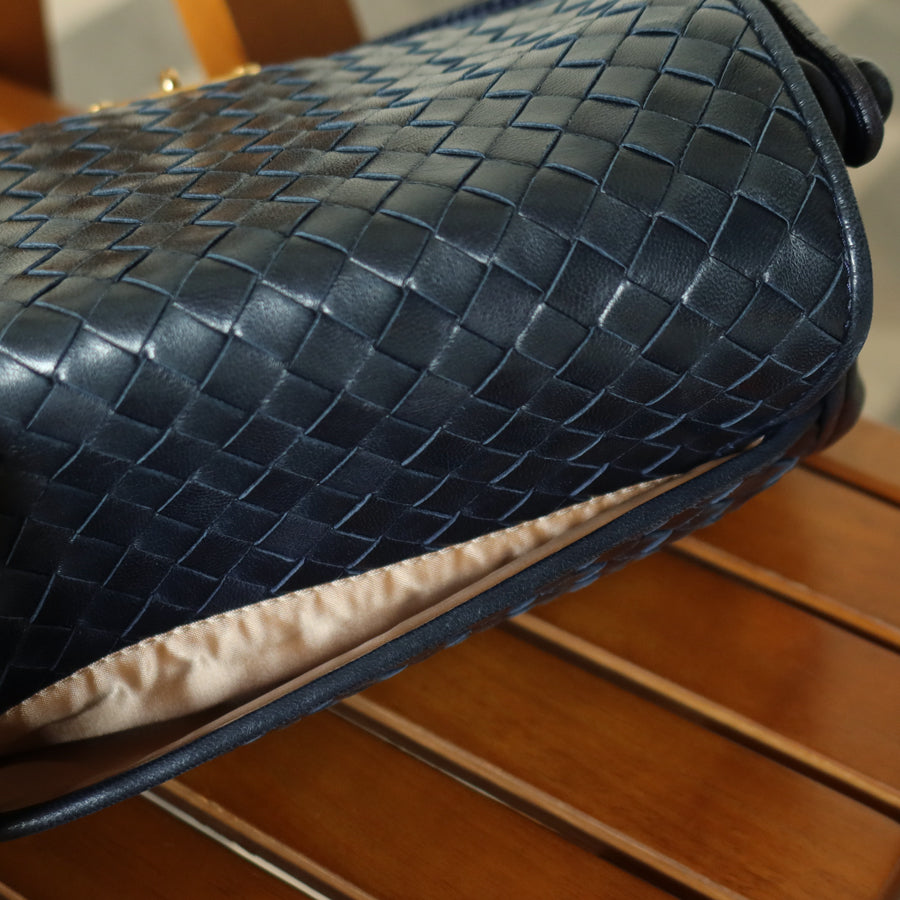 Bottega Veneta Vintage Dark Navy Intrecciato Gold turn lock 2way Shoulder Flap Bag