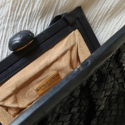 Bottega Veneta Vintage Black Intrecciato Weave Kiss Lock 2way Crossbody Bag
