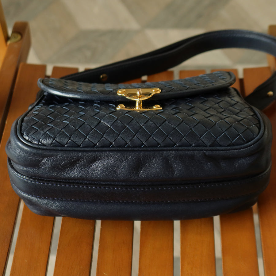 Bottega Veneta Vintage Dark Navy Intrecciato Gold turn lock 2way Shoulder Flap Bag