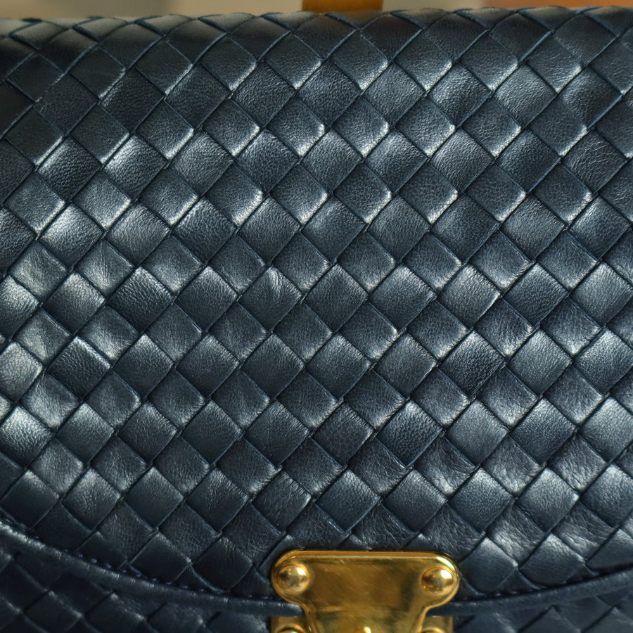 Bottega Veneta Vintage Dark Navy Intrecciato Gold turn lock 2way Shoulder Flap Bag