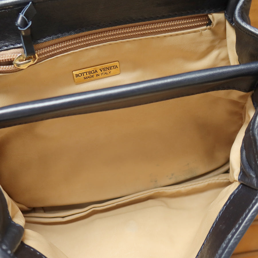 Bottega Veneta Vintage Dark Navy Intrecciato Gold turn lock 2way Shoulder Flap Bag