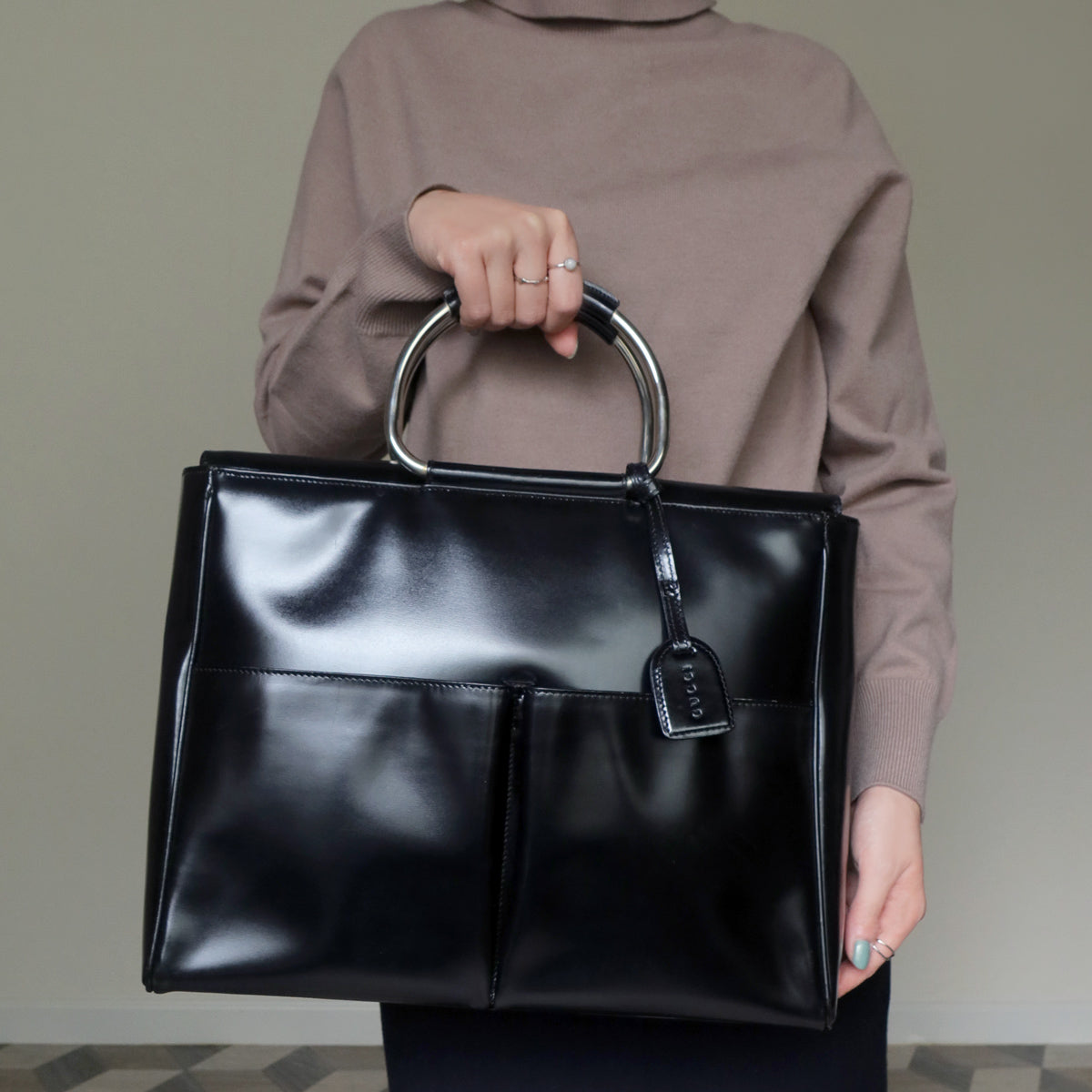 Gucci Vintage Black Patent Leather Ring Handles Travel Work Bag