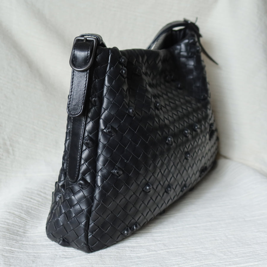 Rare Bottega Veneta Vintage Black Intrecciato knots Ring Strap Shoulder Bag
