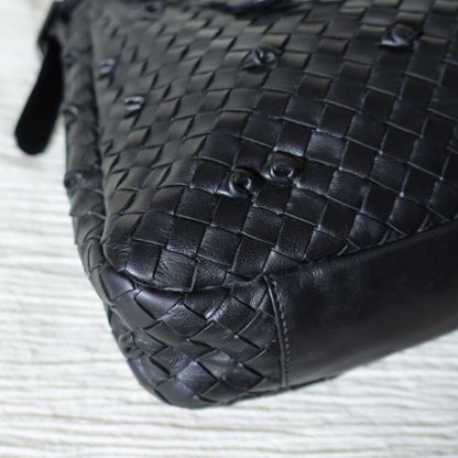 Rare Bottega Veneta Vintage Black Intrecciato knots Ring Strap Shoulder Bag