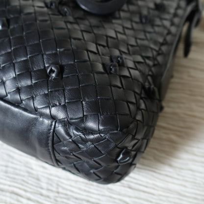 Rare Bottega Veneta Vintage Black Intrecciato knots Ring Strap Shoulder Bag