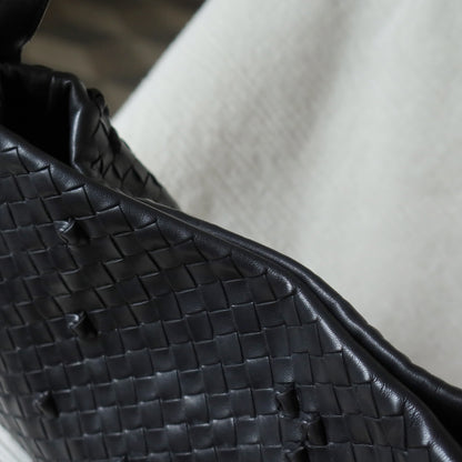 Rare Bottega Veneta Vintage Black Intrecciato knots Ring Strap Shoulder Bag