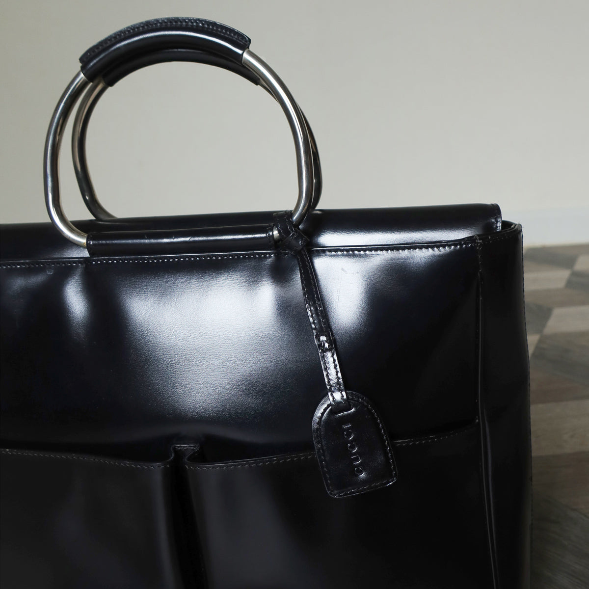 Gucci Vintage Black Patent Leather Ring Handles Travel Work Bag