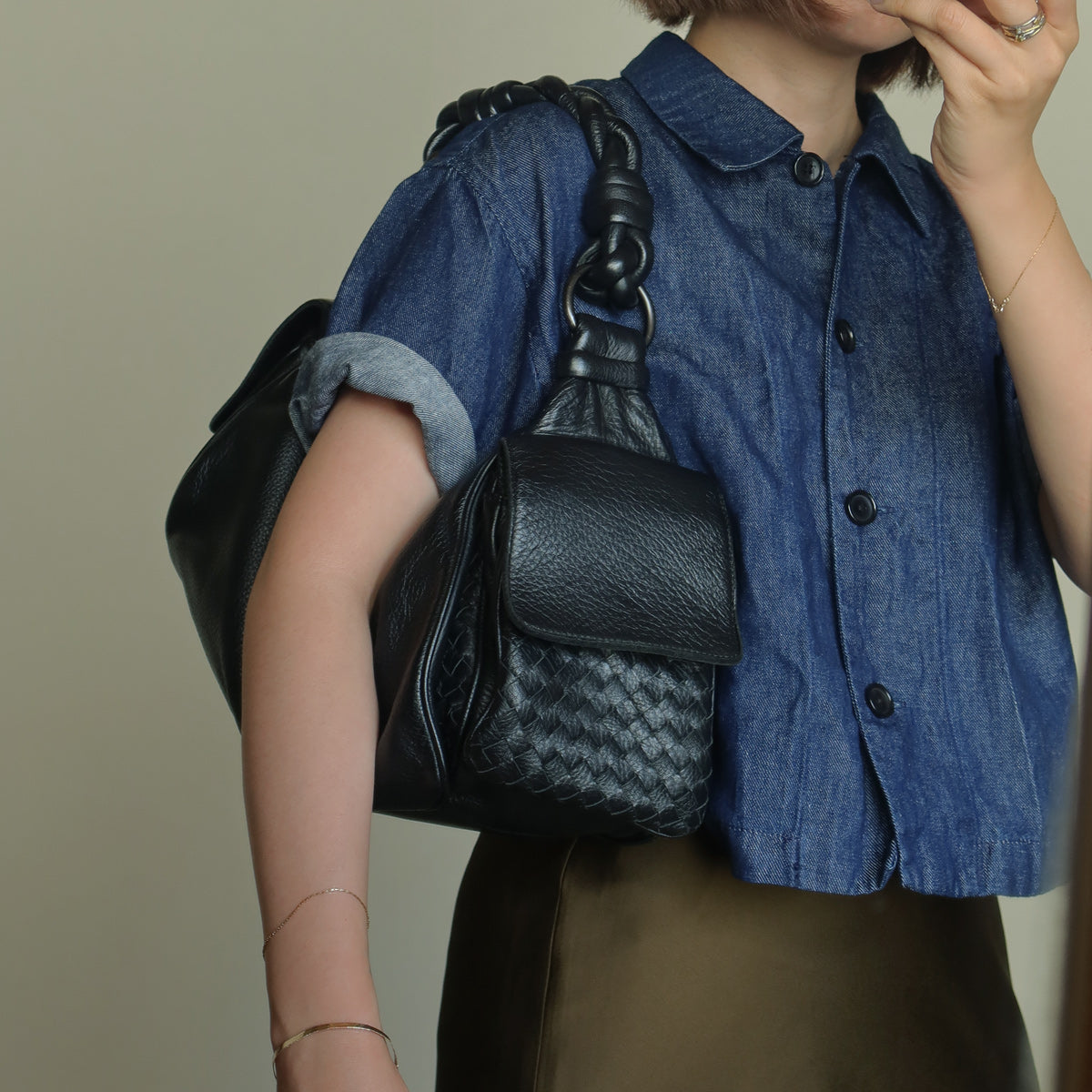 Bottega Veneta Vintage Black Intrecciato Leather Braided Strap Shoulder Bag