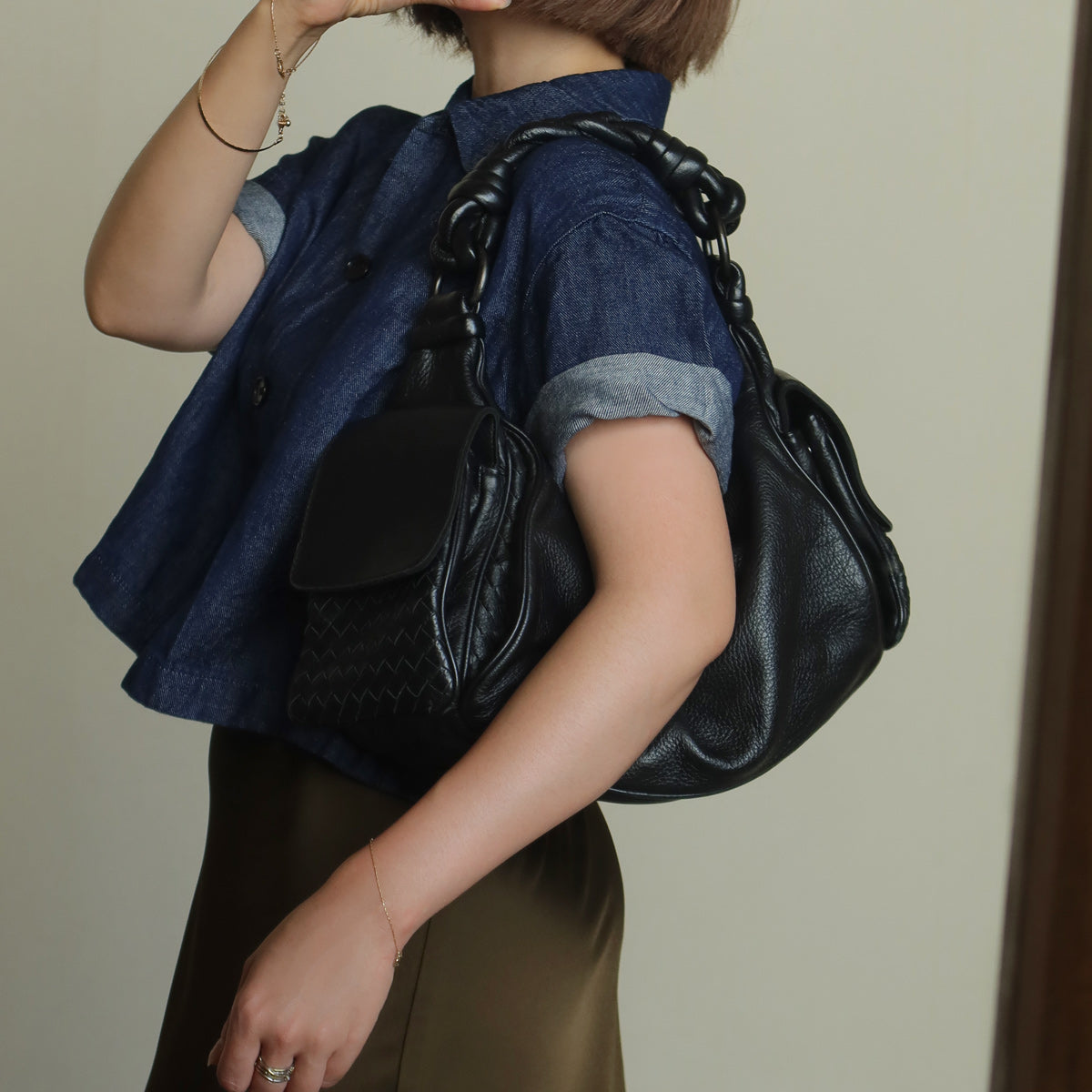 Bottega Veneta Vintage Black Intrecciato Leather Braided Strap Shoulder Bag