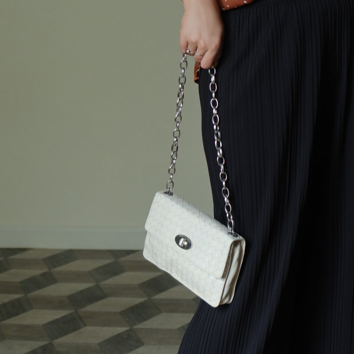 Bottega Veneta Vintage Ivory White Intrecciato Turn lock 2way Mini Shoulder Bag