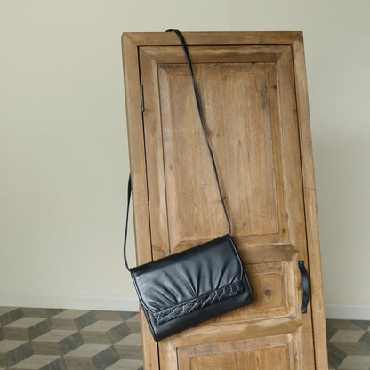 Gucci Vintage Black Leather Ruffled East West 2way Clutch Shoulder Bag