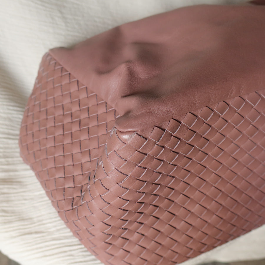 Bottega Veneta Dusty Pink Leather Intrecciato Weave Knot Large Hobo Shoulder Bag