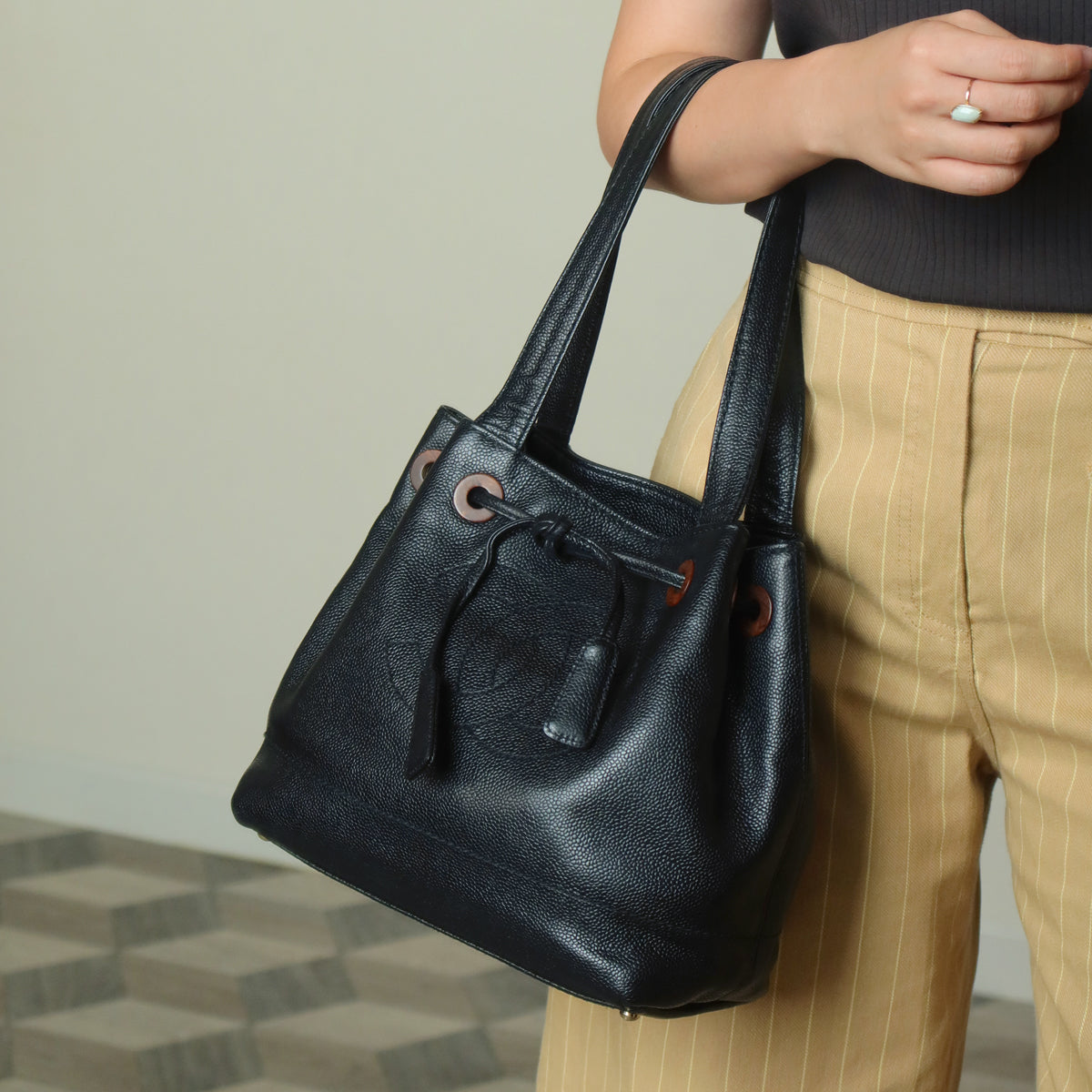 Chanel Vintage Black Caviar CC mark Wood resin Drawstring Weekend Shoulder Bag