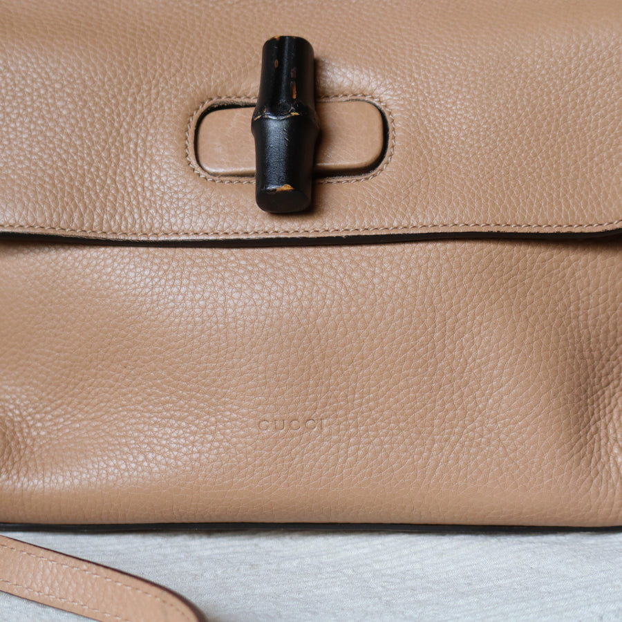 Gucci Vintage Bamboo Turn lock Brown Tan Leather Small Daily Crossbody Bag