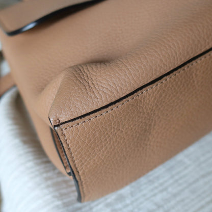 Gucci Vintage Bamboo Turn lock Brown Tan Leather Small Daily Crossbody Bag