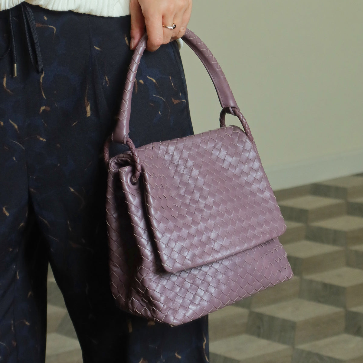 Bottega Veneta Vintage Lilac purple Intrecciato Ring Hobo Shoulder Flap Bag