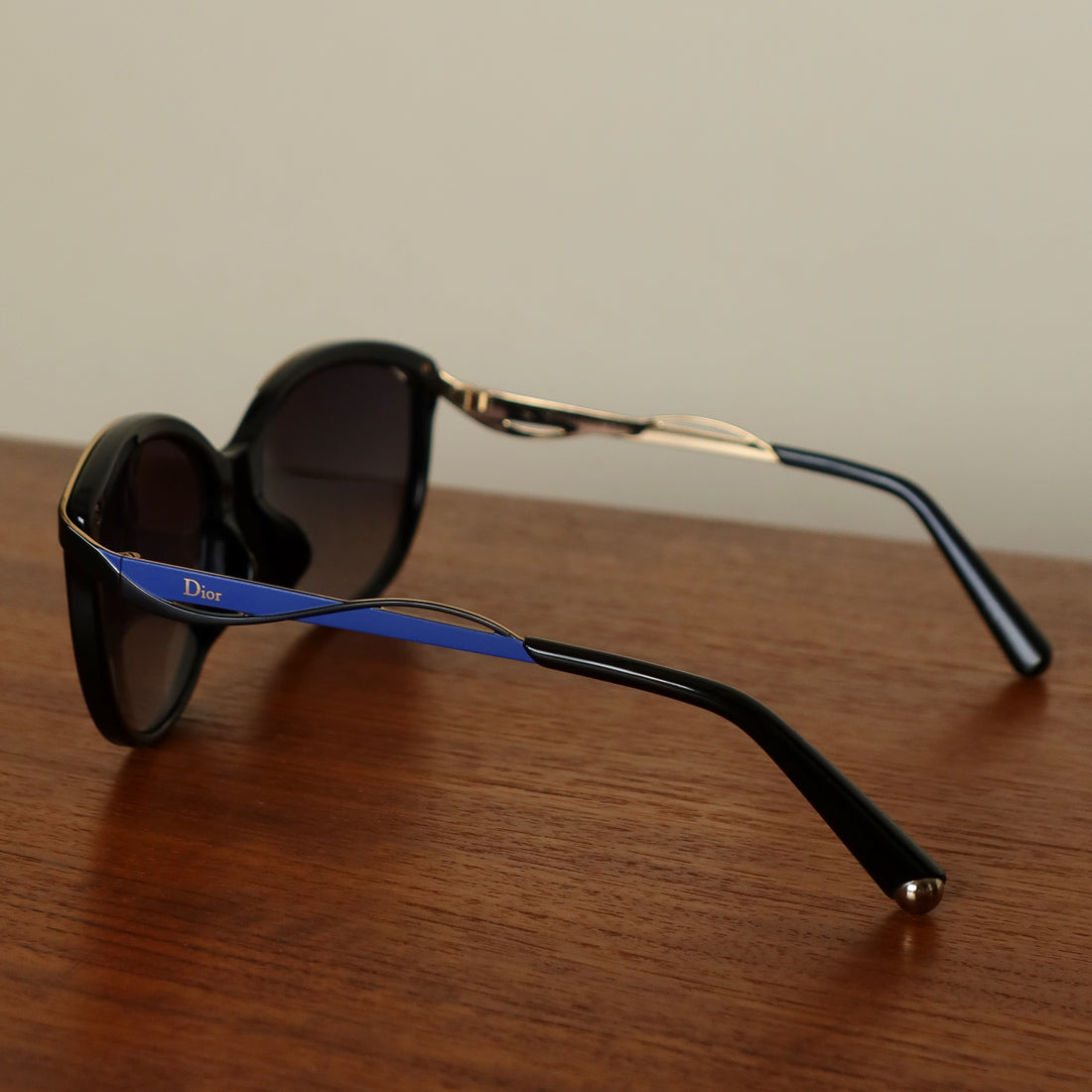 Christian Dior Cat Eye Metal Eyes 1F Sunglasses in Black and Royal Blue