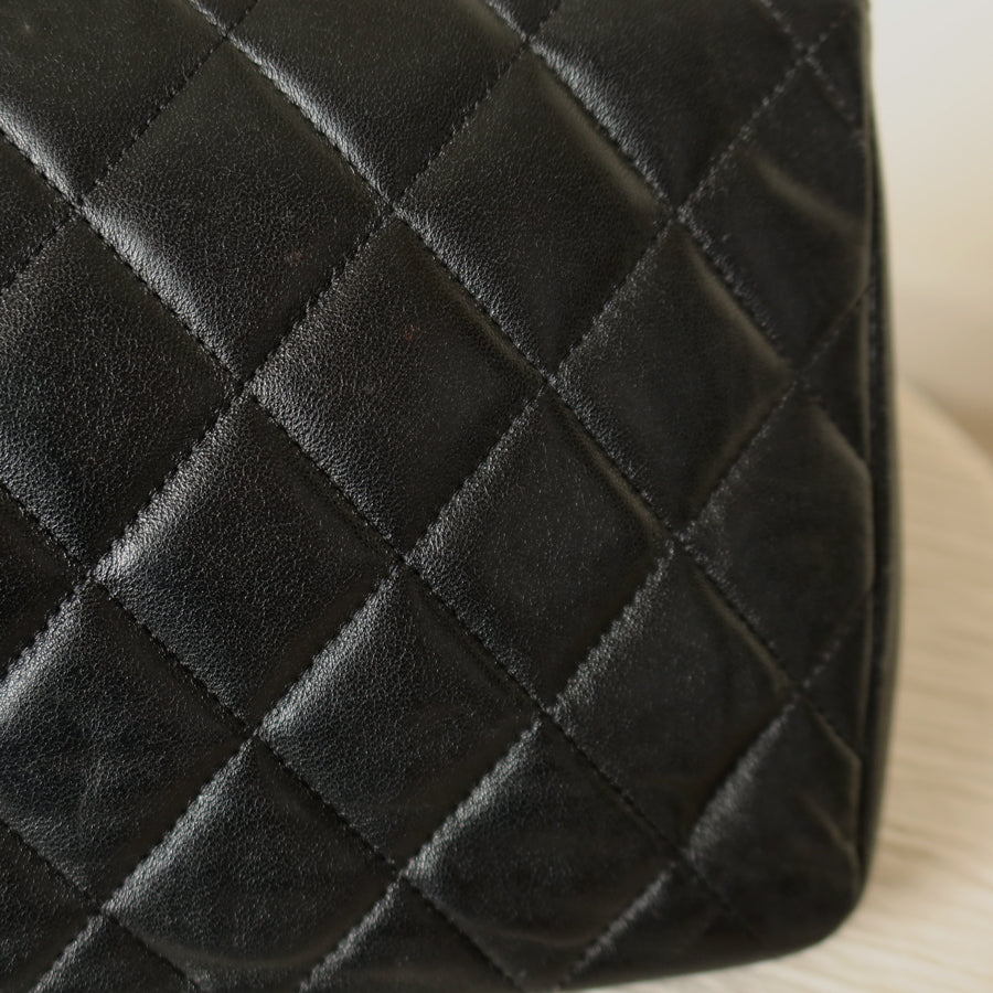 Vintage Chanel Black Lambskin Diamond Quilted CC Classic Full Flap Bag